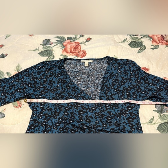 Dana Buchman Ruched Top - Picture 7 of 8